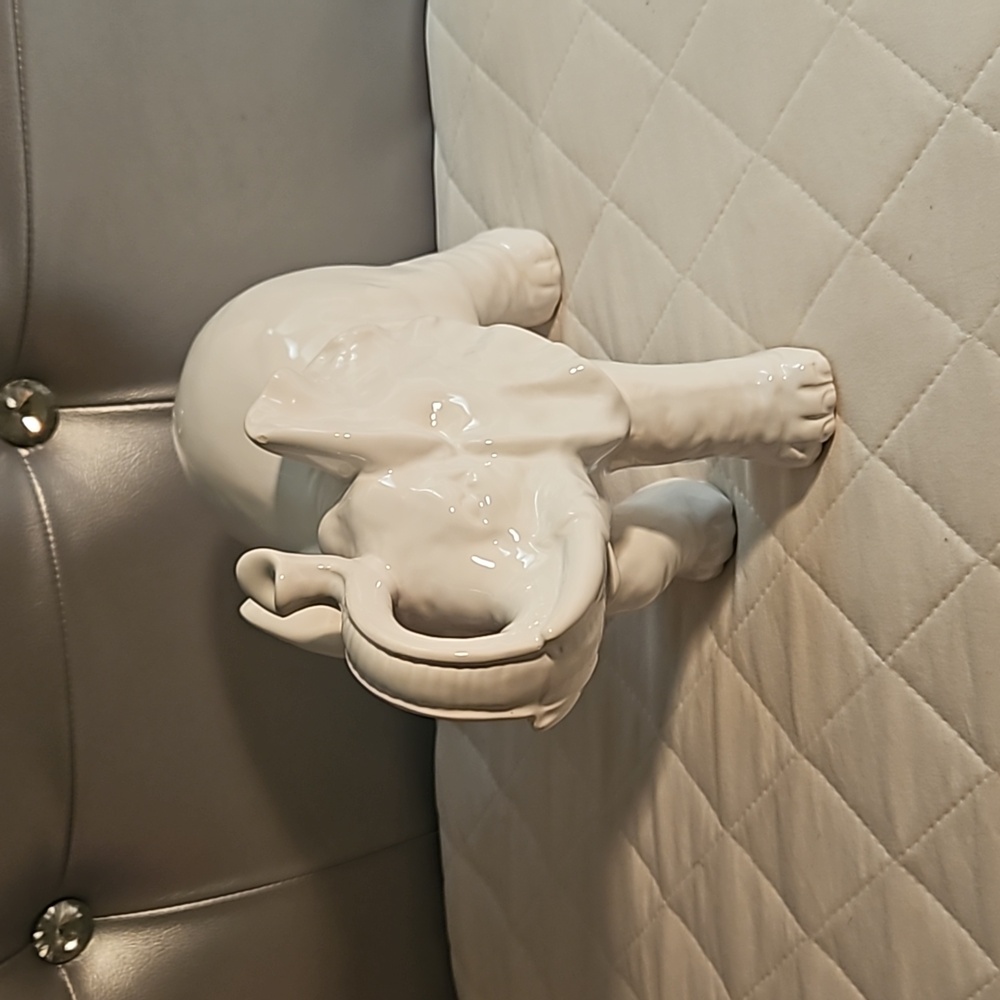 Elephant 🐘 Ceramic. - Picture 4 of 5